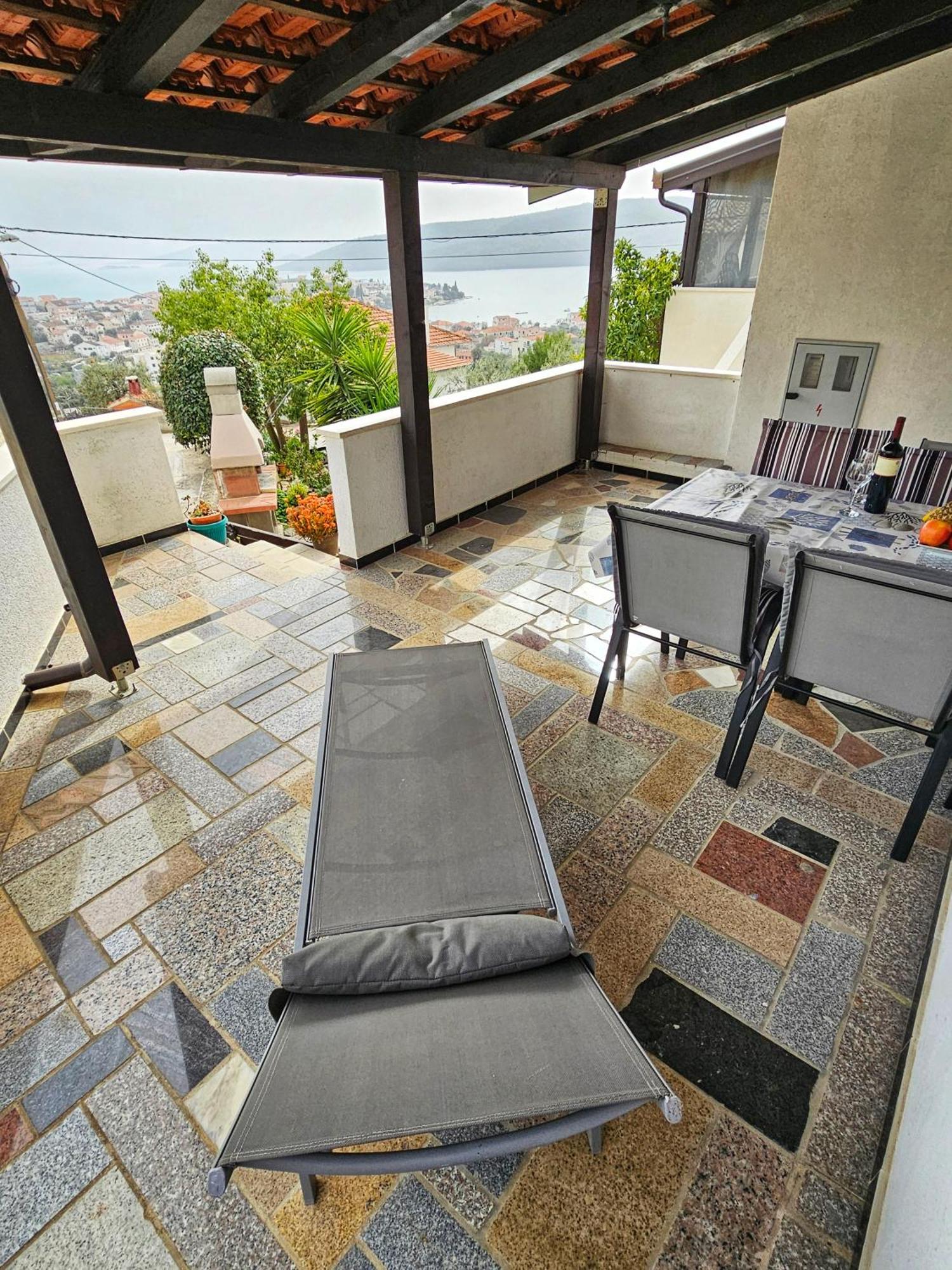 Apartments Plejic Seget Vranjica Kültér fotó
